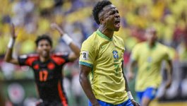 执教曼联满一年的教练单一任期排行：弗格森居首，阿莫林列第二十位